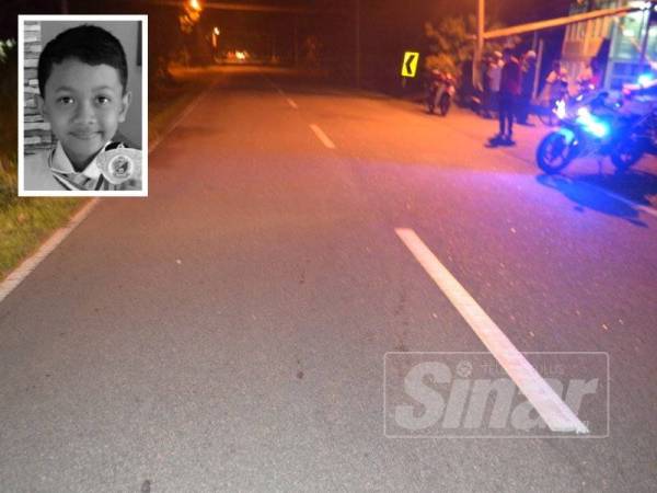 Lokasi kemalangan yang mengorbankan seorang kanak-kanak 10 tahun di Parit, semalam. Gambar kecil: Muhammad Ammar Raziq Azhar