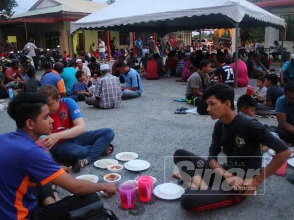 Waktu berbuka puasa pasir gudang