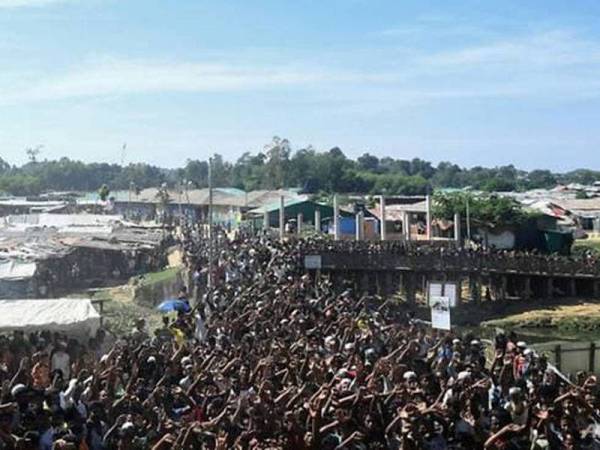 Gelombang keganasan baharu di Rakhine pada 2017 telah menyebabkan kira-kira 750,000 penduduk Rohingya terpaksa melarikan diri ke Bangladesh.
