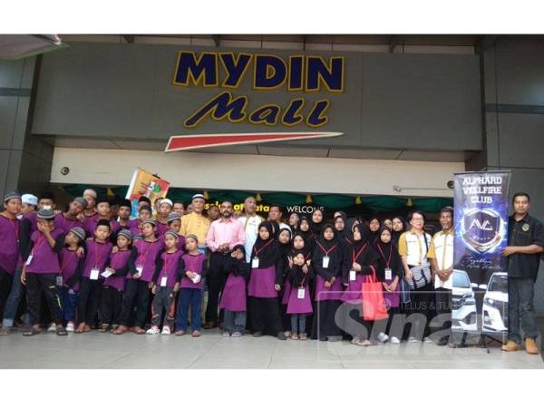 'Shopping' raya naik kereta mewah