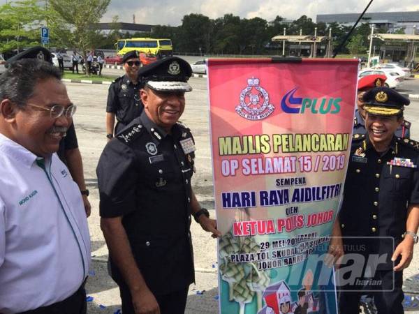 Ketua Polis Johor, Datuk Mohd Khalil Kader Mohd melancarkan Op Selamat 15/2019 sempena Hari Raya Aidilfitri di Plaza Tol Skudai di sini hari ini.