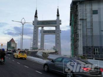 6000 Koleksi Hantu Pocong Di Seberang Takir Gratis Terbaik