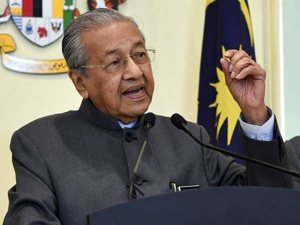 Perdana Menteri Tun Dr Mahathir Mohamad semasa sidang media selepas mempengerusikan Mesyuarat Majlis Tindakan Ekonomi (EAC) di Bangunan Perdana Putra hari ini. Foto: Bernama