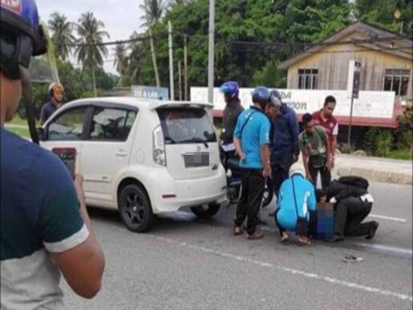 Muda menyeberangi jalan melalui pembahagi jalan sebelum di rempuh sebuah kereta: Foto - Ihsan pembaca