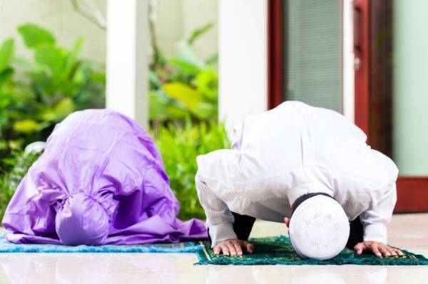 Adakah batal solat apabila kita melatah?