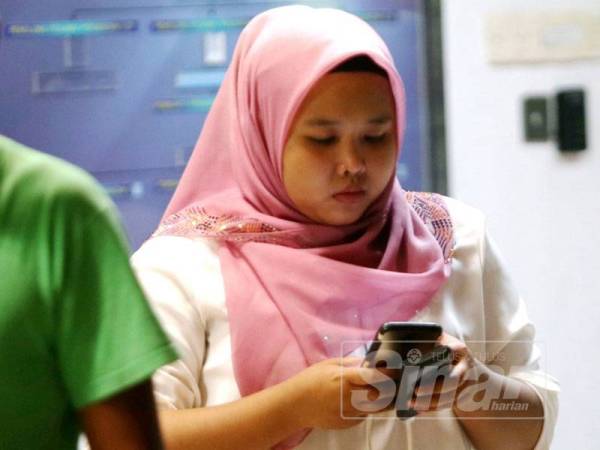 Syakila ketika ditemui di pekarangan Hospital Temerloh hari ini.