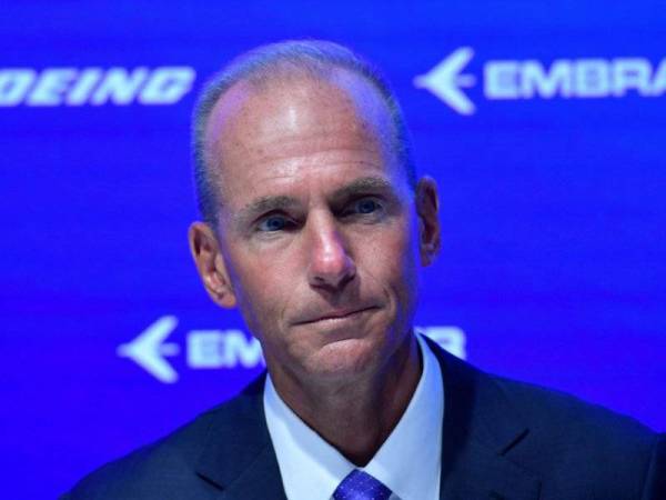 Dennis Muilenburg