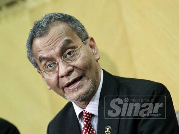 Dr Dzulkefly ditemui pada sidang media di pejabat Kementerian Kesihatan, Putrajaya. FOTO SINAR:ZAHID IZZANI