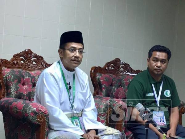 Dr Ahmad Samsuri pada sidang media hari ini. 