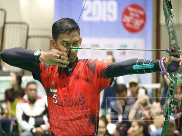 Nor Hisyam Ismail, 34, muncul jaguh dunia kategori barebow dalam Kejohanan Thailand Princess Cup Archery Tournament 13th 2019 di Bangkok, Thailand yang berlangsung 28 Jun dan berakhir kelmarin.