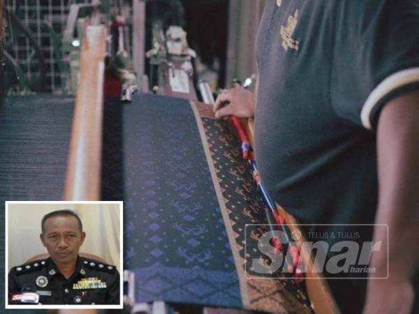 Bekas banduan yang memiliki kemahiran menenun meneruskan kerjaya itu selepas dibebaskan. (Gambar kecil, Mohd Yusoff)