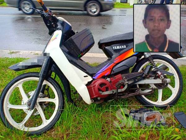 Motosikal Yamaha SS yang ditunggang mangsa terbabas sebelum mangsa terlibat dalam kemalangan yabg meragut nyawanya. Gambar kecil: Muhammad Shah Daniel Munazir