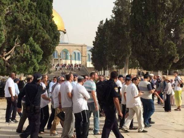 Pendatang Yahudi menceroboh kompleks Masjid al-Aqsa