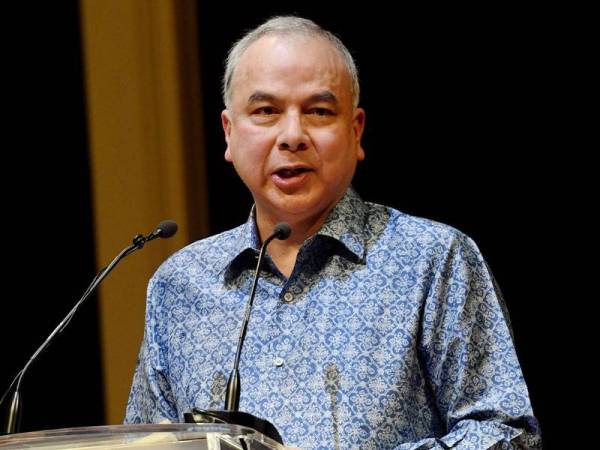 Sultan Nazrin - Foto Bernama