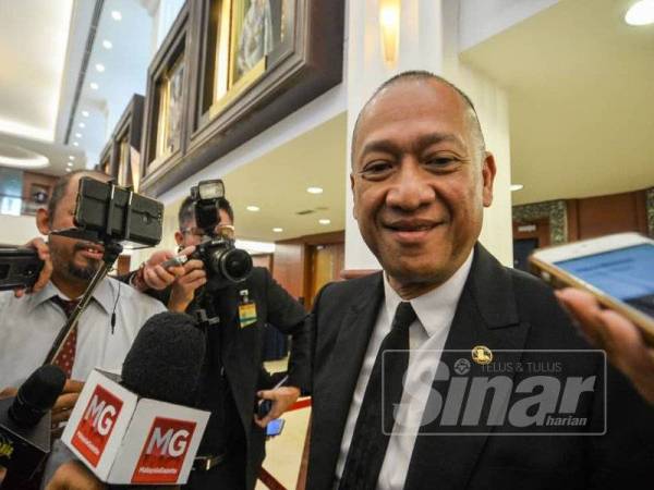 Ahli Parlimen Padang Rengas, Datuk Seri Mohamed Nazri Aziz di Parlimen hari ini. - Foto Sinar Harian SHARIFUDIN ABDUL RAHIM