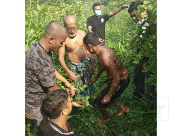 Beberapa warga asing cuba melarikan diri ke arah semak namun berjaya ditahan penguat kuasa.