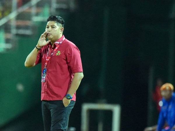 Aidil Sharin mahu anak buahnya segera melupakan kekalahan 1-5 kepada Felda United pada aksi terakhir Liga Super 2019. - Foto AHMAD ZAKI OSMAN