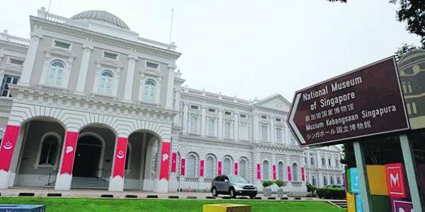 MUZIUM Negara Singapura menubuhkan galeri digital pertamanya pada 2017 yang bertujuan menerokai hubungan antara seni dengan teknologi digital.