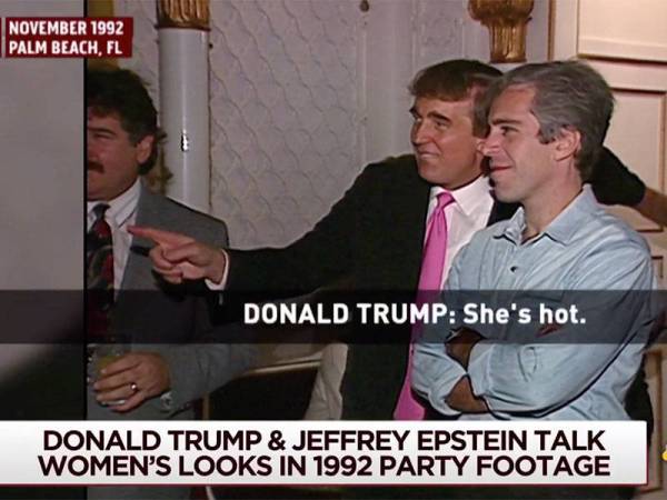 Jeffrey Epstein (kanan) dan Donald Trump dirakam pada satu majlis pada November 1992.