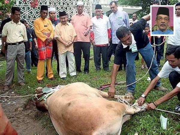 Umat Islam mengambil peluang melaksanakan ibadah korban. - Foto arkib Bernama