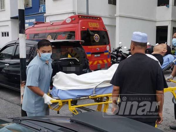 Seramai lapan individu cedera selepas lif dinaiki mereka di PPR Kerinchi, Pantai Dalam, Kuala Lumpur jatuh dari tingkat lima hari ini.