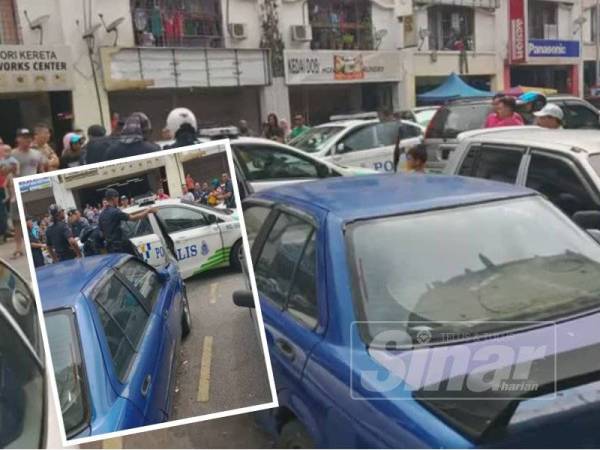 Polis berjaya menahan seorang lelaki yang mengamuk dengan bersenjatakan sebilah pisau di hadapan sebuah rumah di Lorong Batu Nilam Klang di sini hari ini.