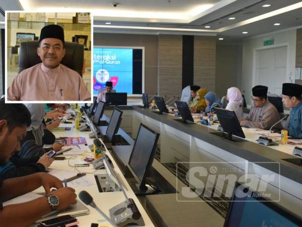 Paimuzi mempengerusikan Mesyuarat Penyelarasan Program Malaysia #QuranHour 2019 di Jakim baru-baru ini. (Gambar kecil, Paimuzi)