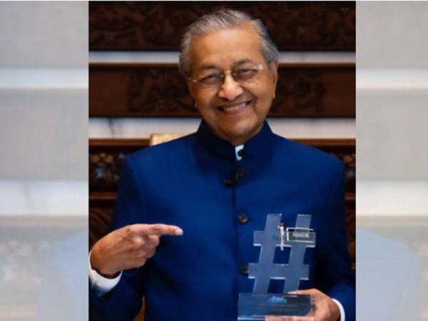 Tun Dr Mahathir - Foto Bernama