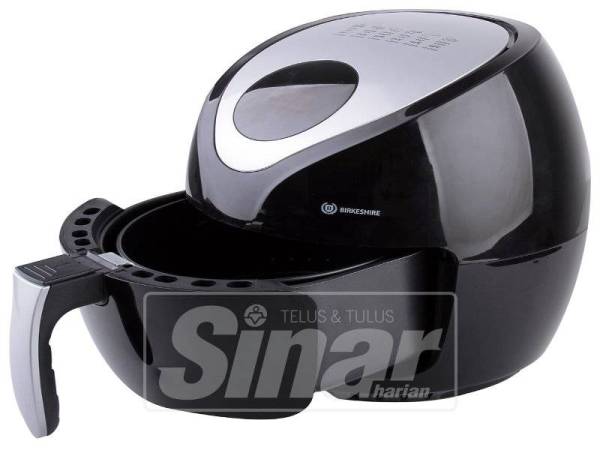 AIRFRYER Birkeshire gajet yang membantu memudahkan kerja-kerja memasak.