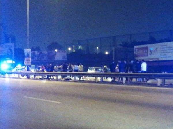 Dua Remaja Maut Nahas Motosikal Di Lebuhraya Persekutuan