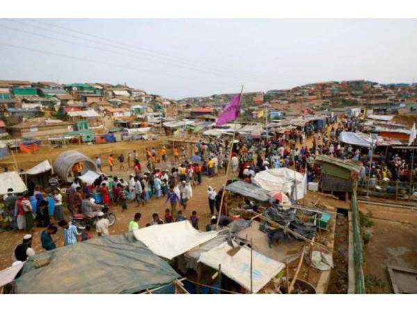 Pelarian Rohingya di kem Cox's Bazar, Bangladesh. - Foto Reuters 