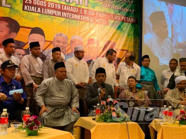 Aminuddin ketika bercakap pada sidang media selepas Konvensyen Perpaduan Ummah Nasional di ibu negara di sini hari ini.