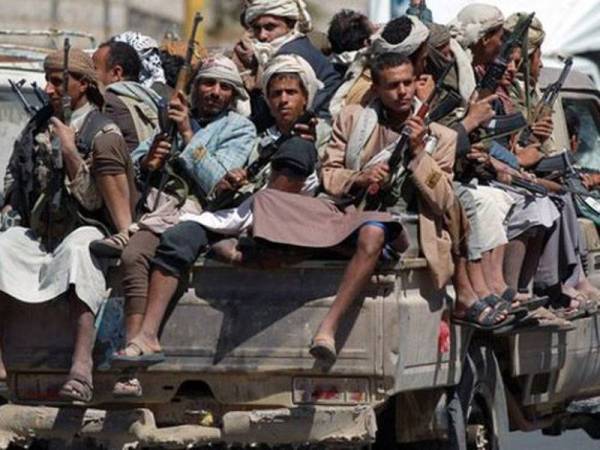 Pemberontak Houthi dilaporkan bertanggungjawab melancarkan serangan bersar-besaran terhadap tentera karajaan Yaman di utara wilayah Saada semalam. FOTO: BBC.com