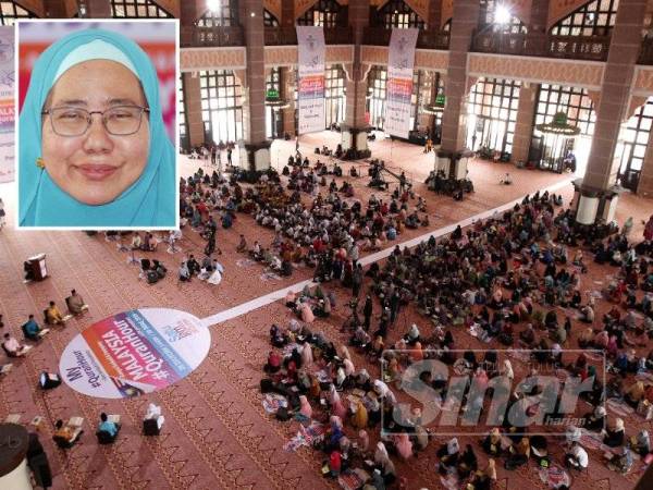 Suasana sewaktu berlangsungnya program Malaysia #QuranHour yang diadakan di Masjid Putra, Putrajaya. - FOTO ASRIL ASWANDI (Gambar kecil, Marhaini Yusoff)