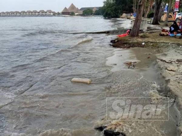 Keadaan di beberapa lokasi pesisir pantai di Selangor masih terkawal.