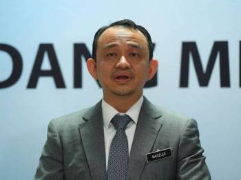 Maszlee menitiskan air mata bimbang ada pegawai KPM tak sehaluan