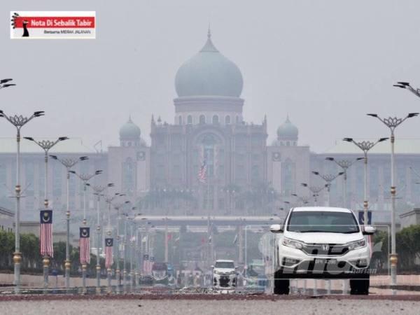 Jerebu di Putrajaya. -Foto Sinar Harian