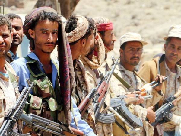 Gabungan Arab memerangi Houthi dalam konflik yang berlarutan selama lima tahun di Yemen.