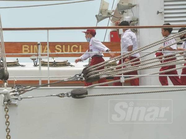 Kapal Perang Indonesia Kapal KRI Bima Suci 945