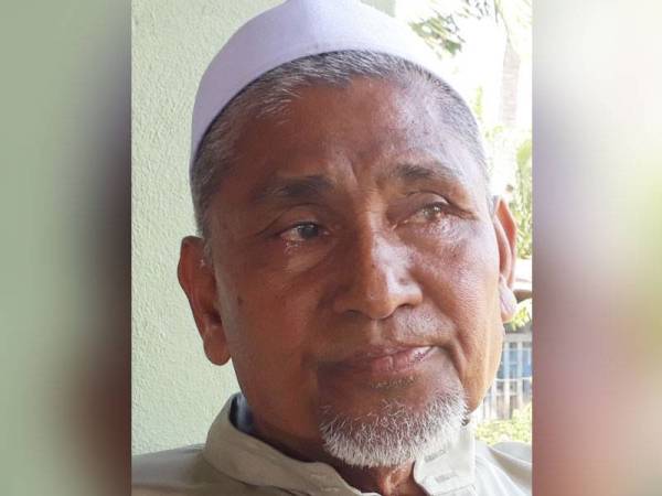 Mohd Kassim sebak apabila bercerita dan mengenang tentang anaknya, Allahyarham Muhammad Adib.