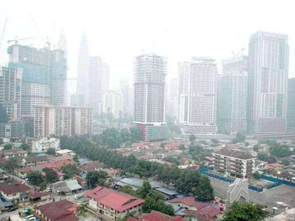 Kerajaan sebelum ini menawarkan pembelian tanah bagi pembangunan di Kampung Baru dengan nilai RM850 bagi setiap kaki persegi.