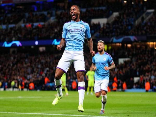 Raheem Sterling meraikan jaringannya pada minit ke-66 bagi membantu City menumpaskan Dinamo Zagreb, 2-0 di Stadium Etihad awal pagi tadi. FOTO: FB MANCHESTER CITY