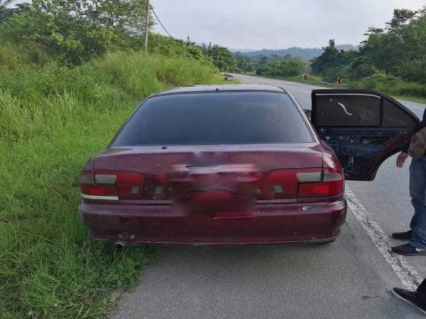 Kereta suspek yang digunakan untuk mencuri kerbau.