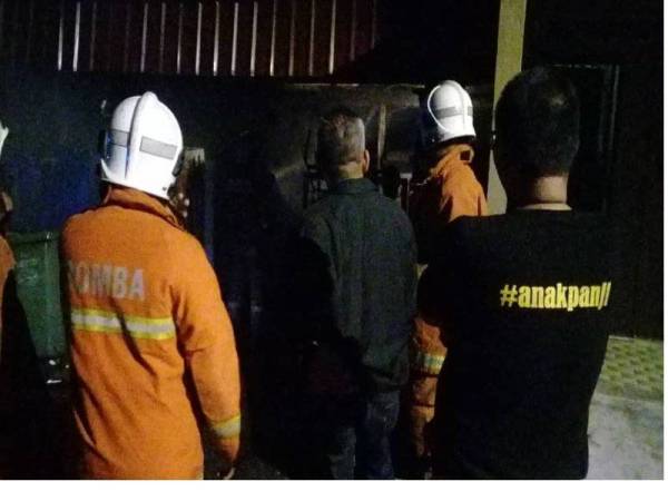 Kebakaran melibatkan sebuah rumah teres di Bandar Tun Razak di sini.