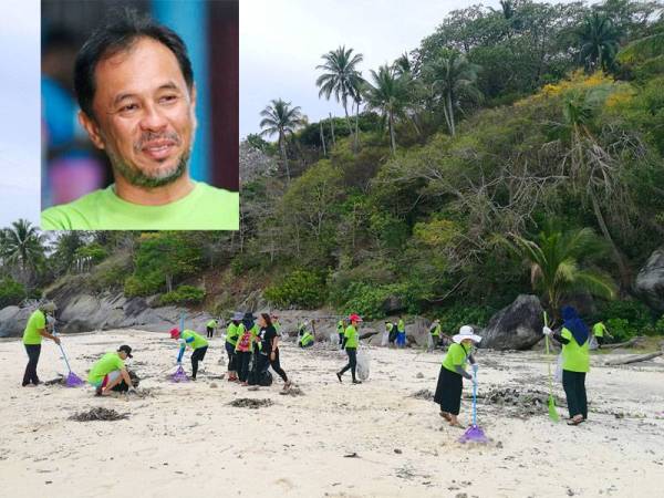 Antara yang terlibat dalam program IIB CSR Saving Paradise: International Coastal Cleanup semalam. Gambar kecil: Akmal