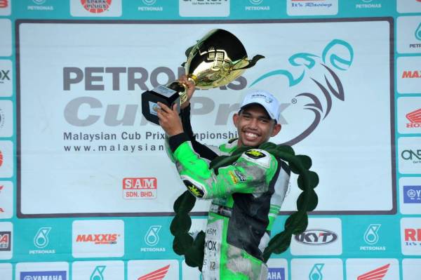 Nazirul Izzat muncul juara kelas CP150 pada Pusingan 7 Kejuaraan Cub Prix Malaysia Petronas 2019 di Litar Kompleks Sukan Syed Putra, Kangar.