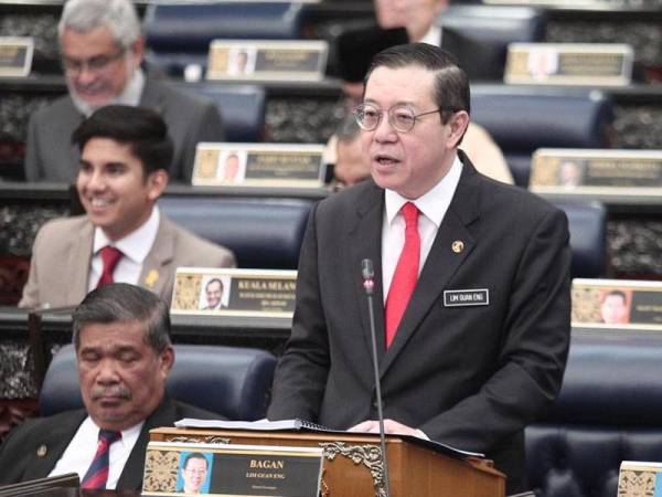 Guan Eng pada pembentangan Belanjawan 2020 bertemakan Memacu Pertumbuhan dan Keberhasilan Saksama Ke Arah Kemakmuran Bersama di Parlimen.