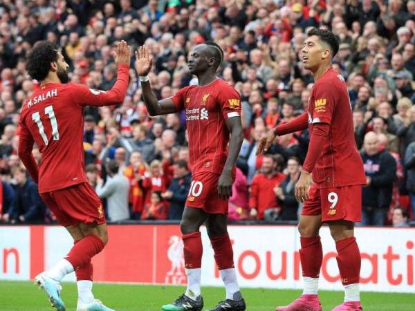 Kelibat Mohamed Salah, Sadio Mane dan Roberto Firmino diharap mampu merobek gawang United.