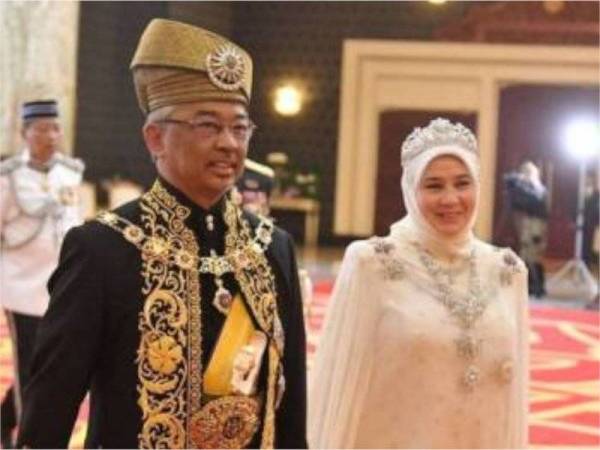 Al-Sultan Abdullah dan Tunku Azizah 