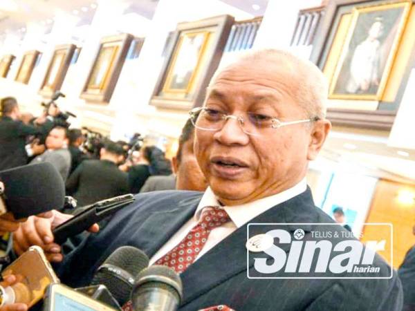 Annuar ditemui media di Parlimen hari ini. - Foto: Sharifudin Abdul Rahim